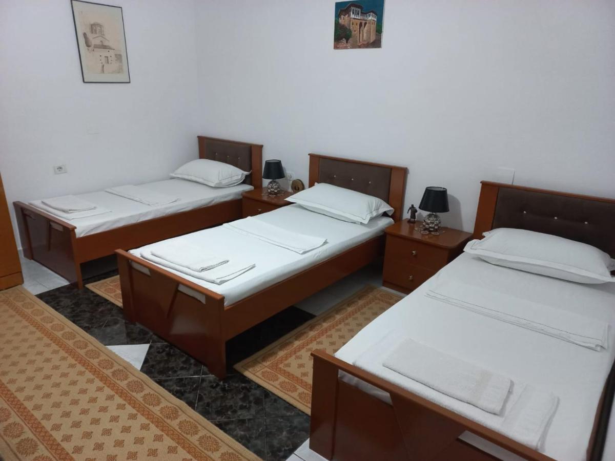 Guest House Bumbli Berat Cameră foto
