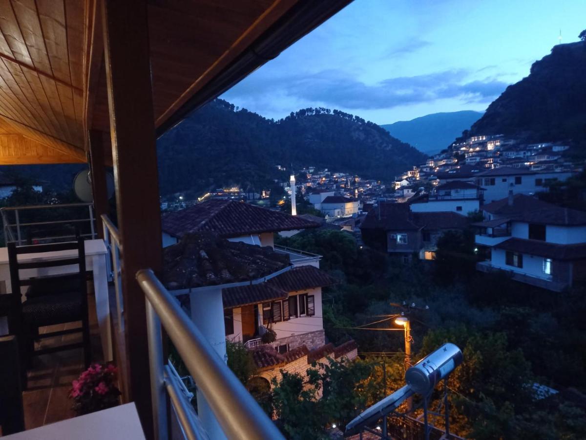 Guest House Bumbli Berat Exterior foto