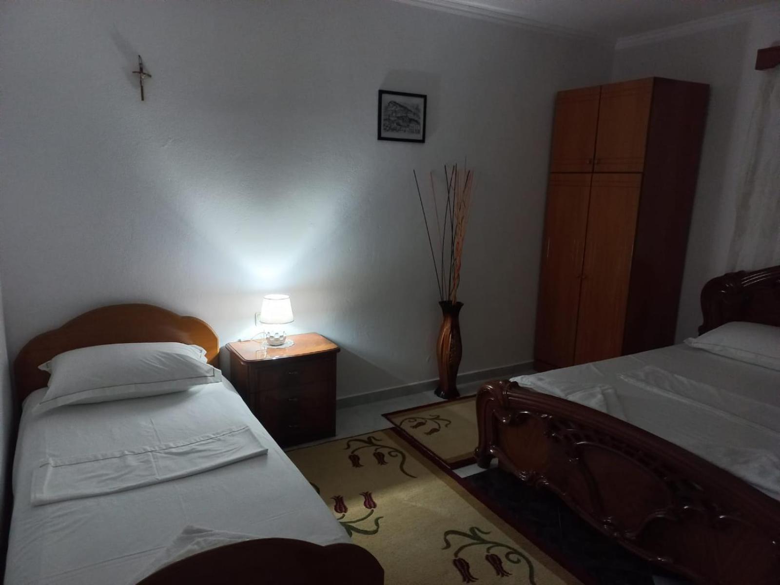 Guest House Bumbli Berat Cameră foto