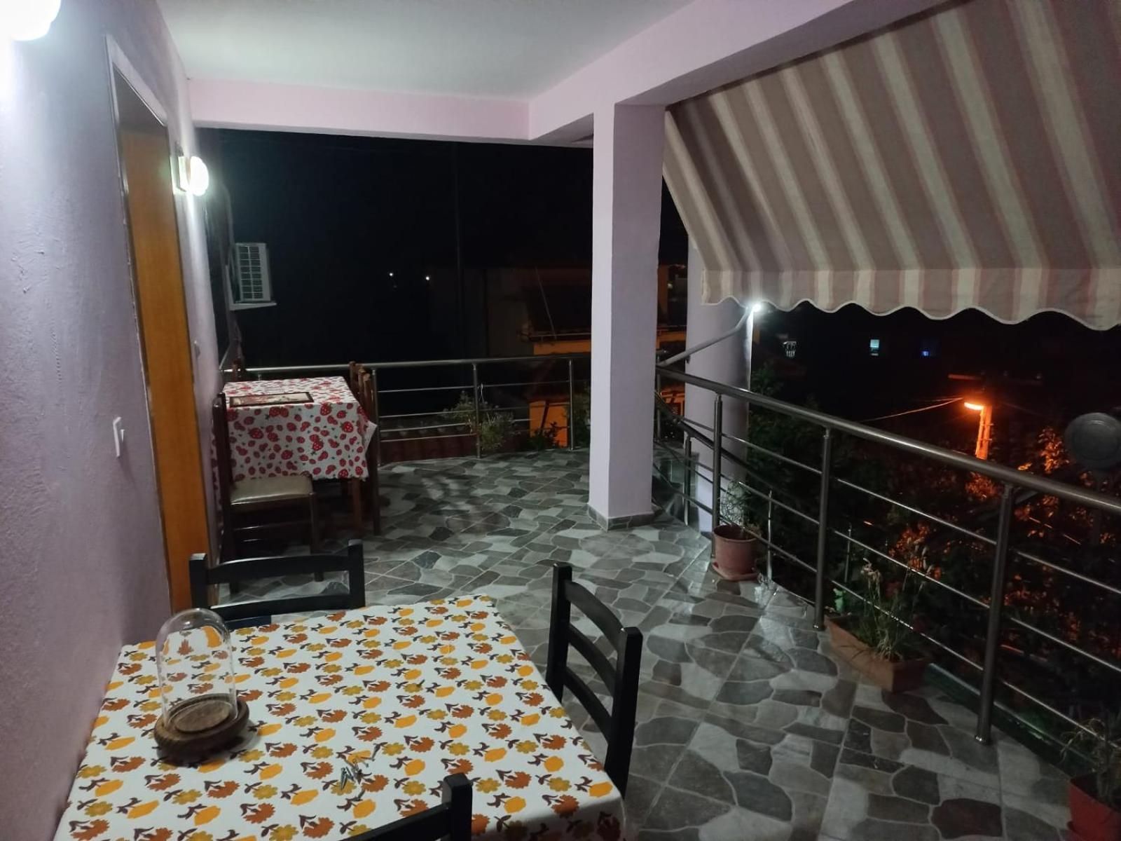 Guest House Bumbli Berat Cameră foto